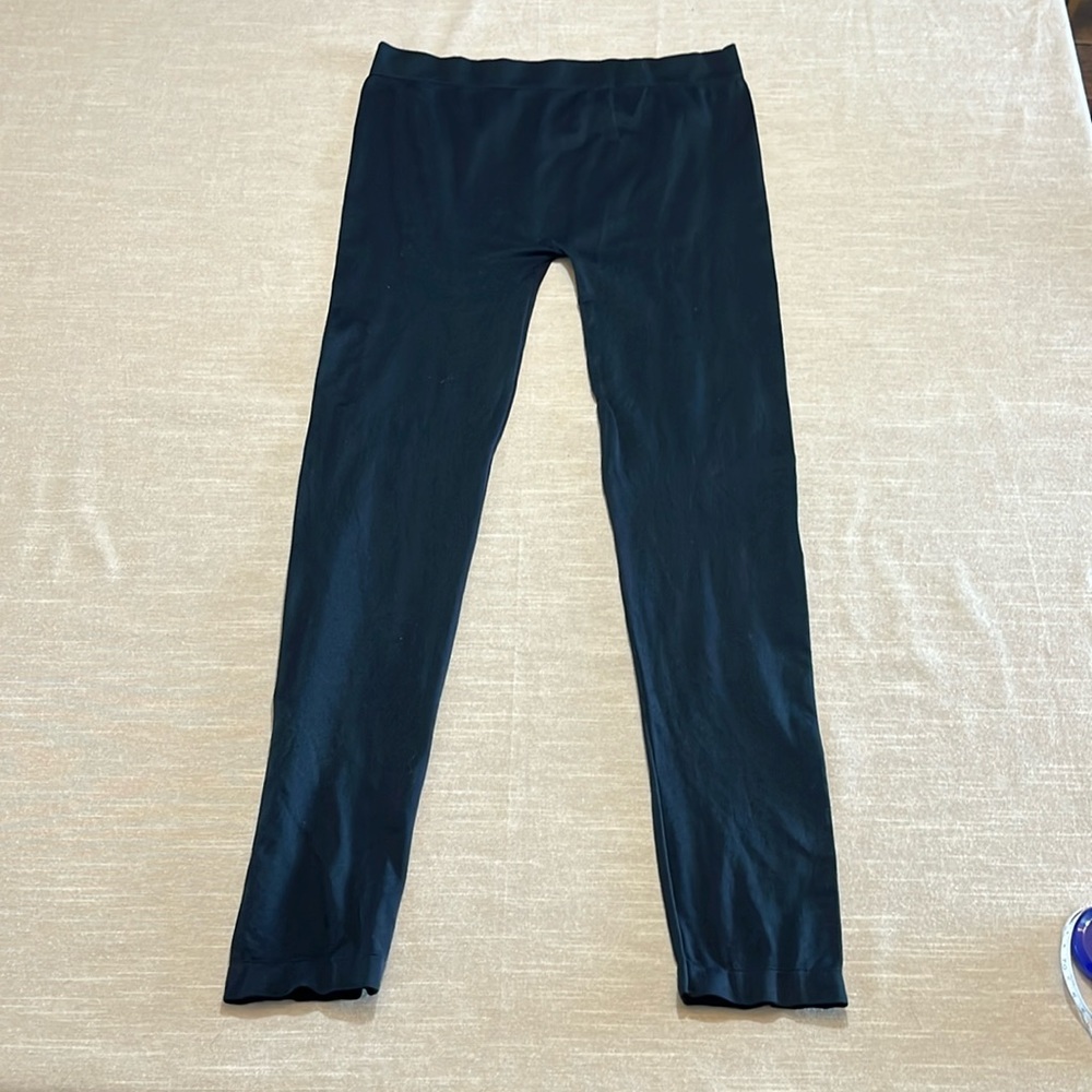 Currants black therma pants. Size Medium Waist 27” Inseam 25